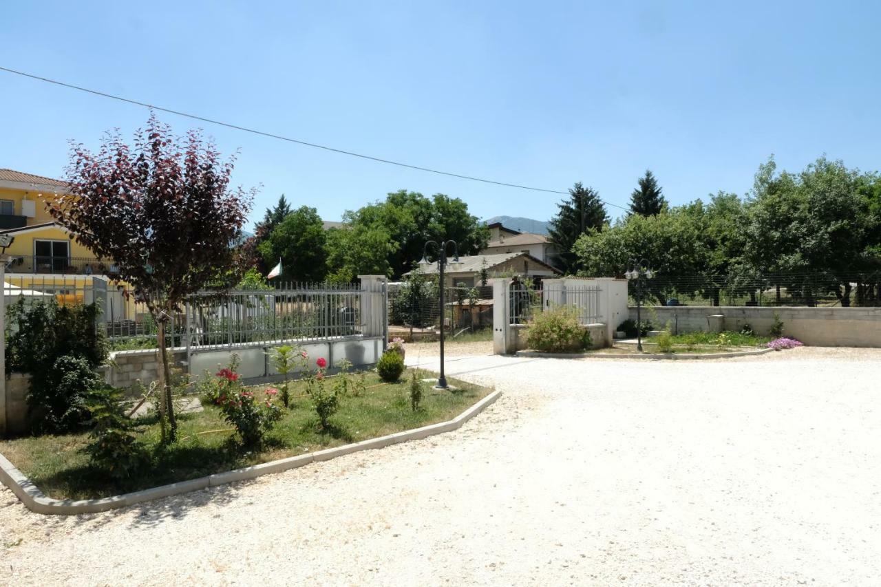 B&B Grandangolo Preturo Buitenkant foto